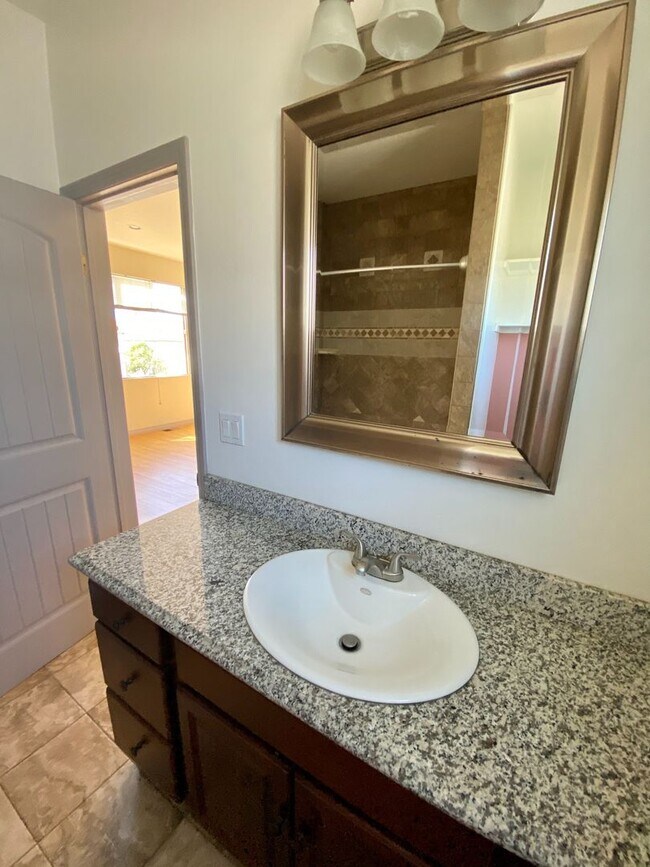 Building Photo - Downtown Ventura - Two bedroom, two bath w/ Rooftop Deck