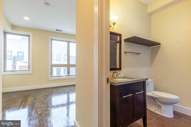 Building Photo - 838 N 15th St