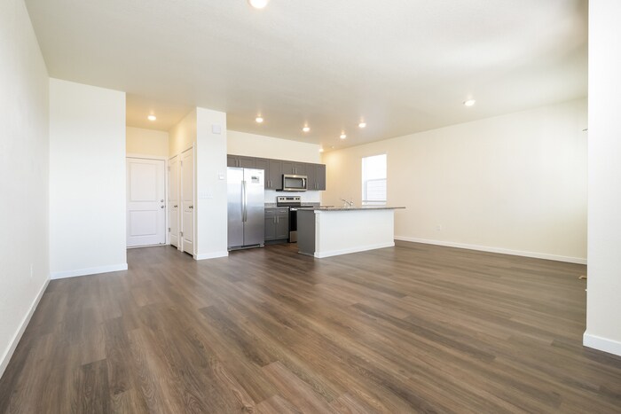 Building Photo - 13441 Oneida Ln