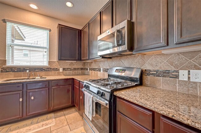 Building Photo - 3306 Coopers Ridge Way