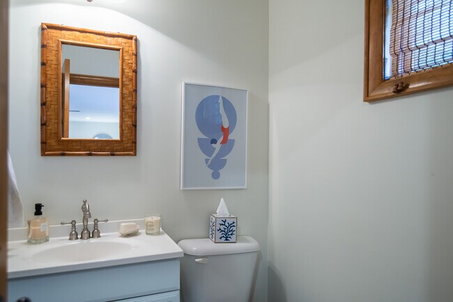 Building Photo - 203 Da Gullah Way