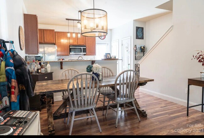 Building Photo - 12558 McGrath Dr