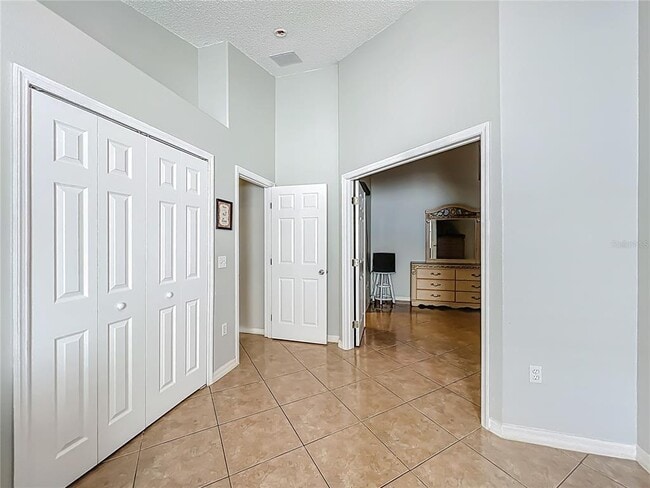 Building Photo - 14826 Lady Victoria Blvd