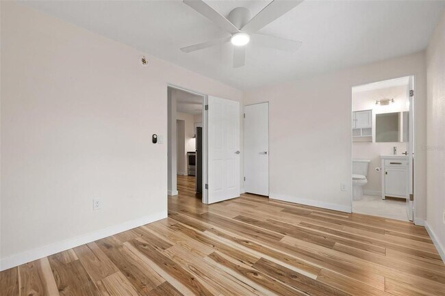 Building Photo - 308 Ohio Pl