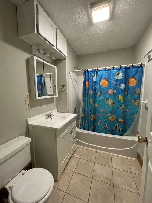 Building Photo - 1116 Union St