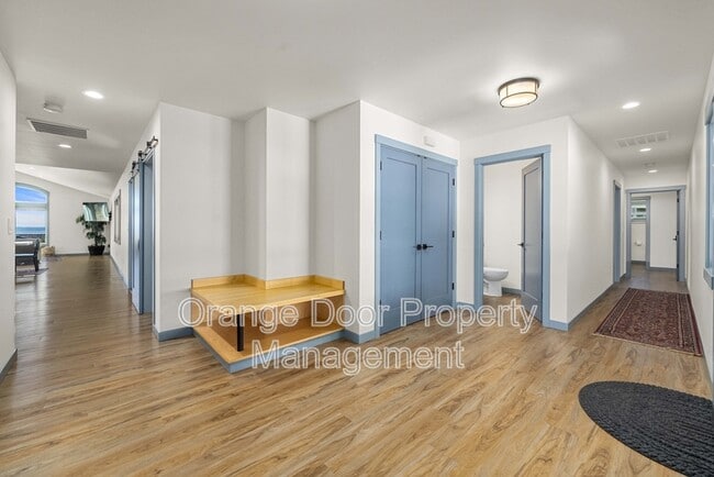 Building Photo - 7009 Stanich Ave