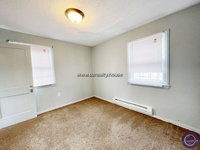 Building Photo - 1263 Crestwood Rd