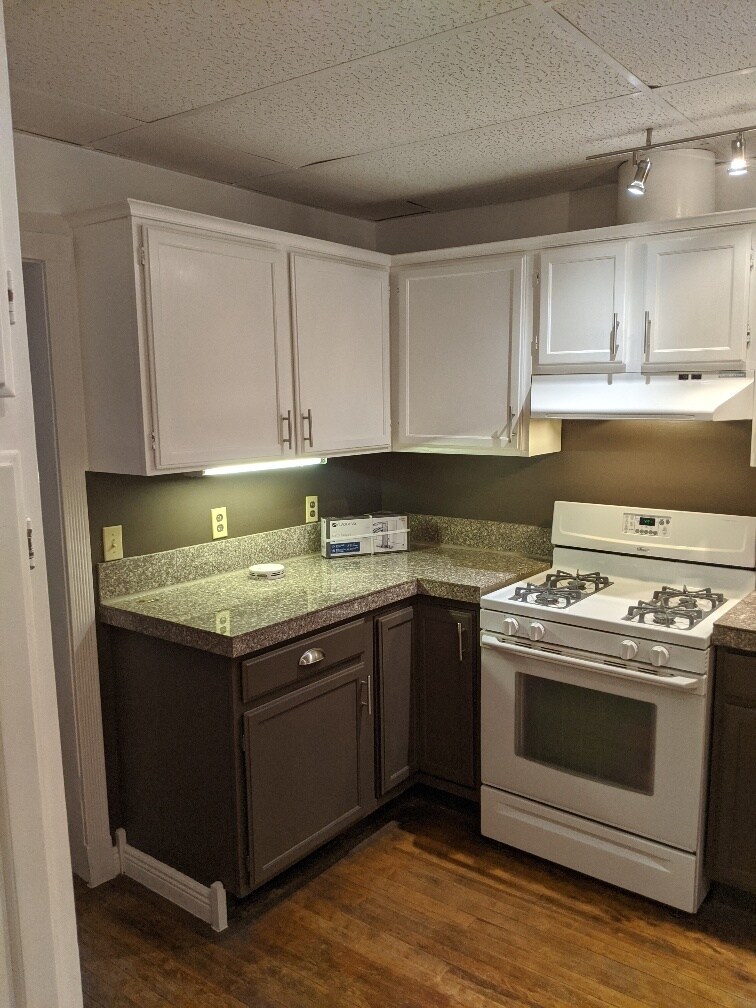 Building Photo - 2255 Pierce St NE