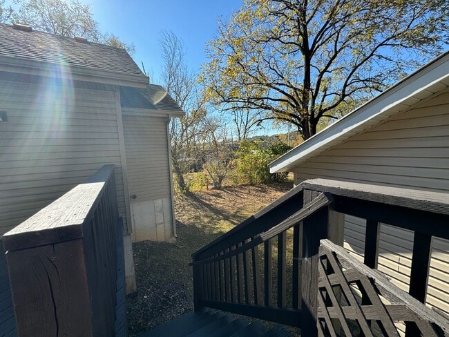 Building Photo - 3 Bedroom Home in Downtown Waynesville!