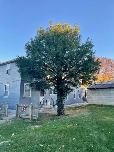 Building Photo - 401 3rd St