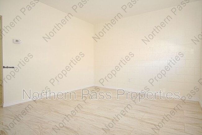 Building Photo - 7320 Dale Rd