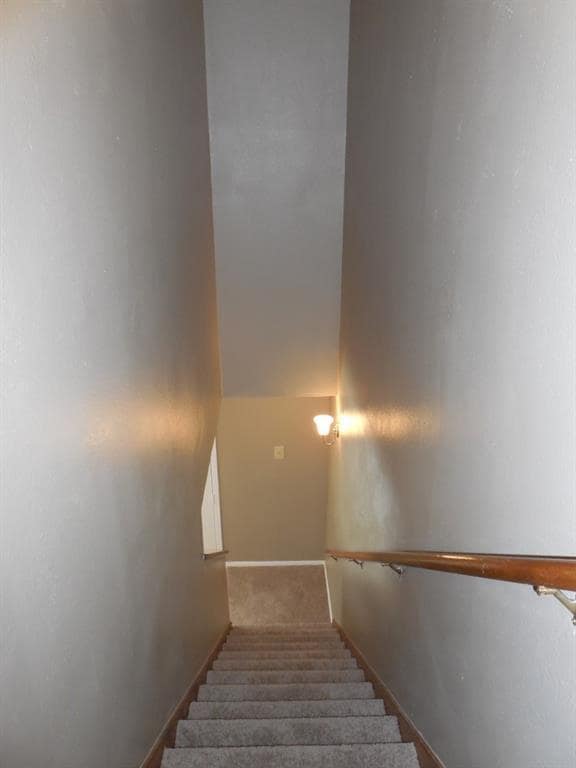 Building Photo - 8108 Dunn St
