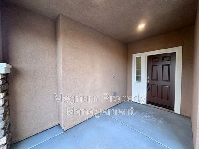 Building Photo - 31393 Sycamore Canyon Ln