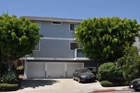 Building Photo - Upgraded 2 Bed 2 Bath Condo in Small Gated...