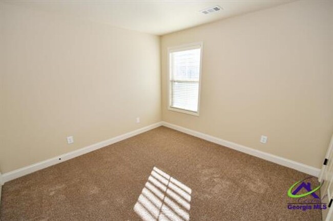 Building Photo - 204 Otters Rdg Dr