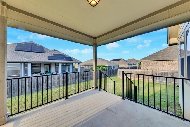 Building Photo - 724 Coltrane Dr