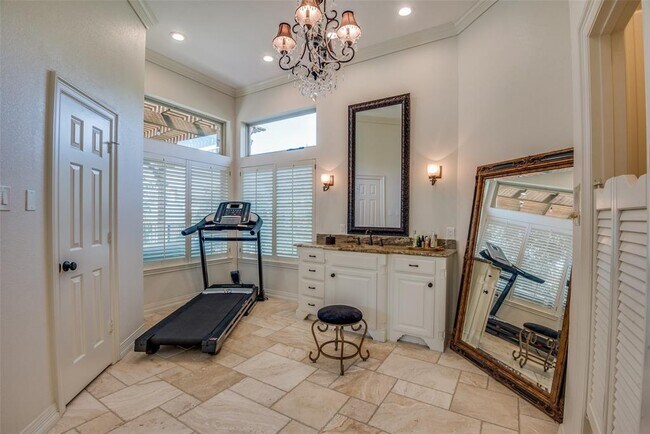 Building Photo - 5812 Richwater Dr