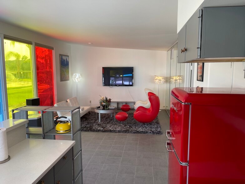 Building Photo - 44462 Elkhorn Trl