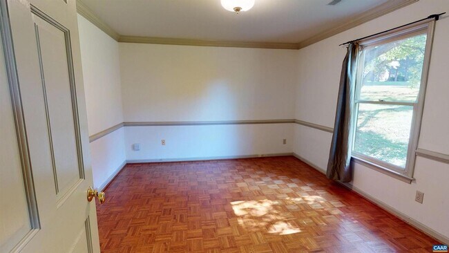 Building Photo - 2424 Holkham Dr