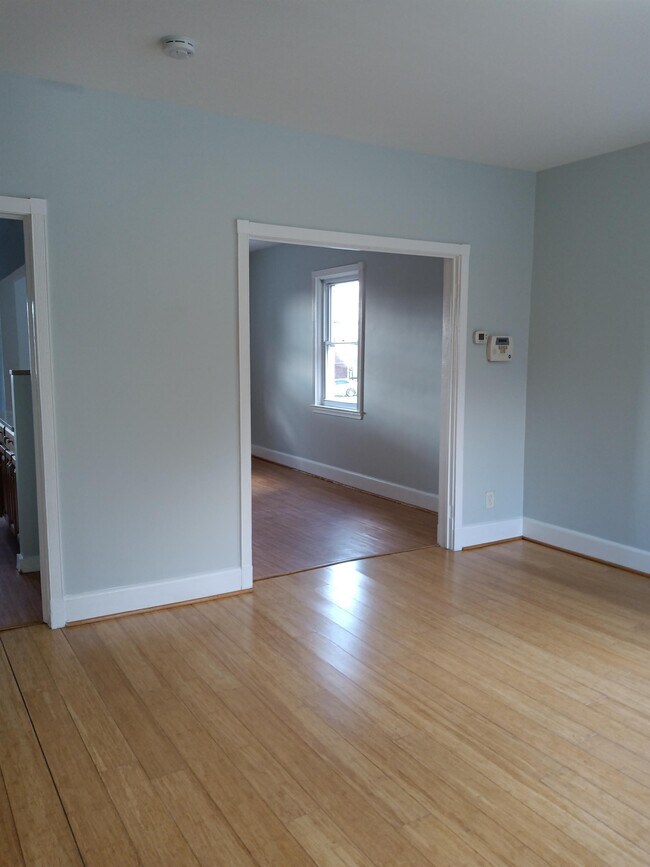 Building Photo - 4101 Kinsway