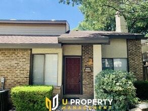 Building Photo - Spacious 2-Bed/2-Bath with High Ceilings, ...
