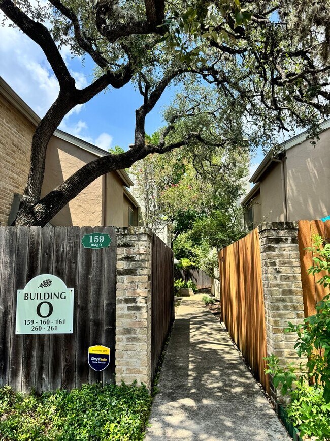 Building Photo - Single-level living on ground floor  |  Fresh paint (July 2026)  |  2 carports  |  Community Pool...