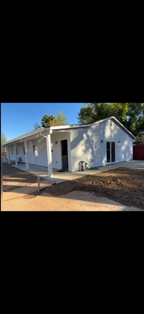 Building Photo - 3113 Walnut Ave