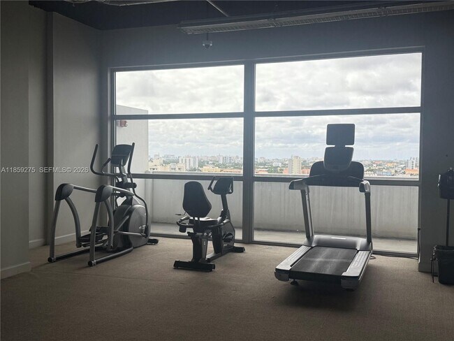 Building Photo - 36 NW 6th Ave