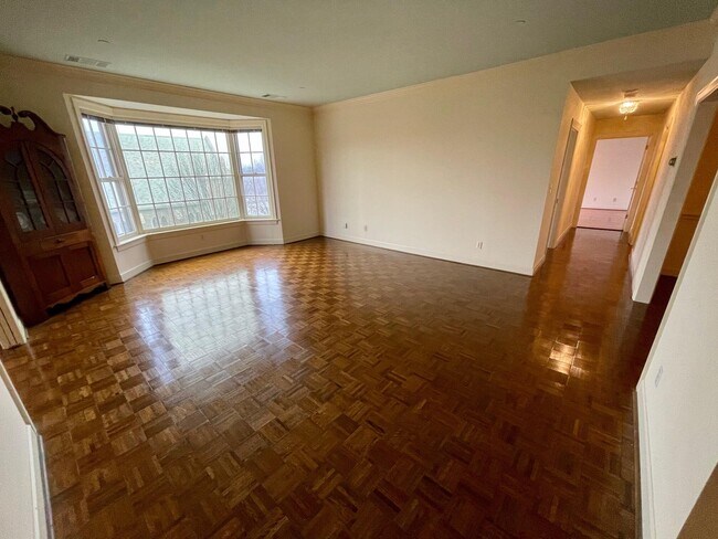 Building Photo - 111 Woodland Ave