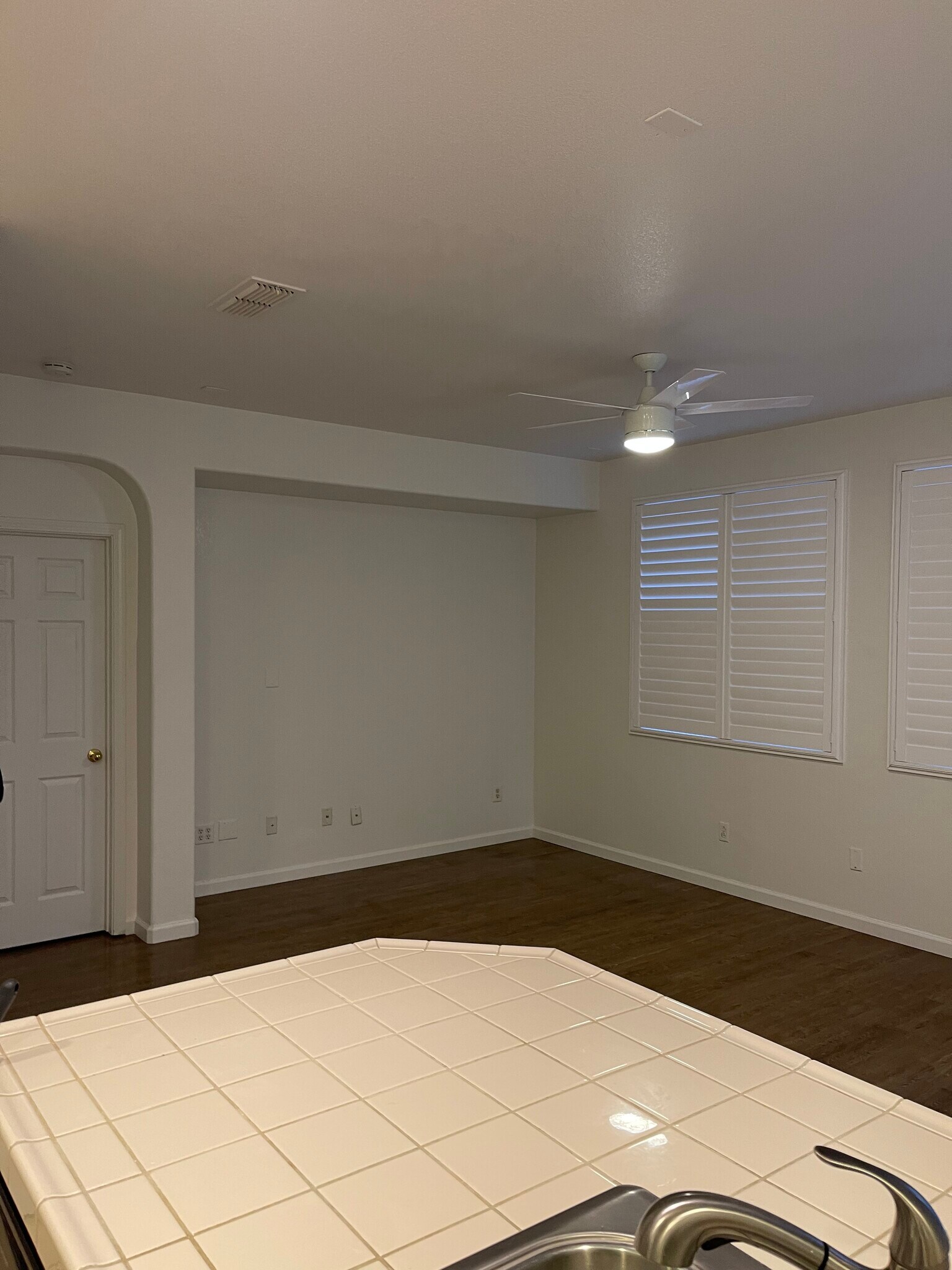 Building Photo - 3139 Staysail St