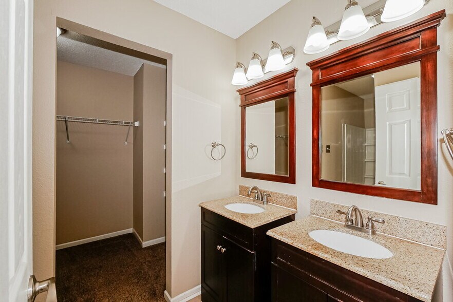 Building Photo - 14349 Black Farm Dr
