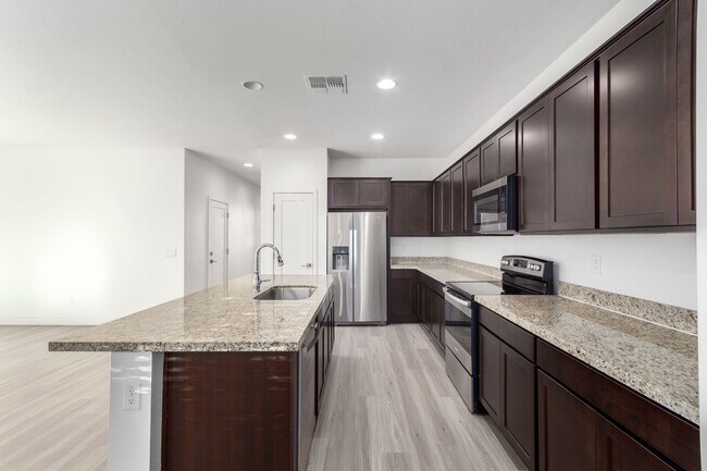 Building Photo - 2327 S Wycliff Cir