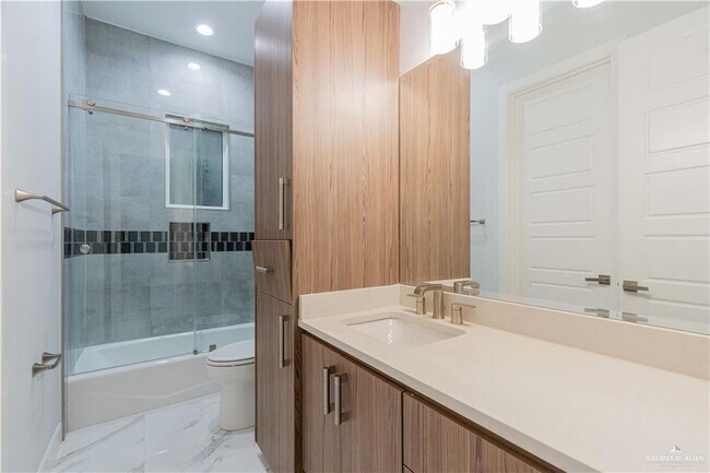 Building Photo - 29 Doctor's Dr