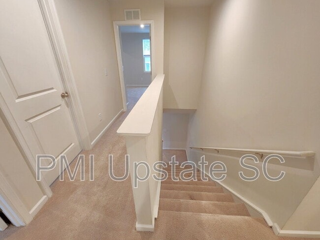 Building Photo - 236 Lily Park Way