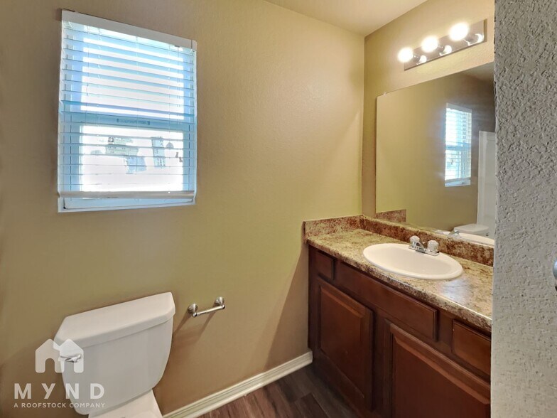Building Photo - 12405 Solandra Cir