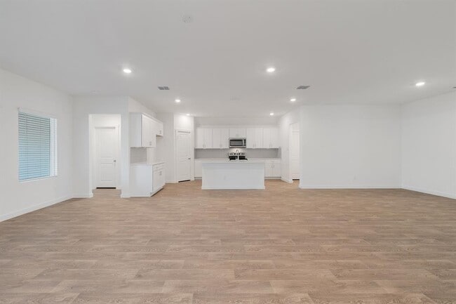 Building Photo - 709 Tranquility Ln