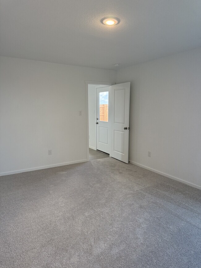 Building Photo - 1836 Wood Warbler Ln