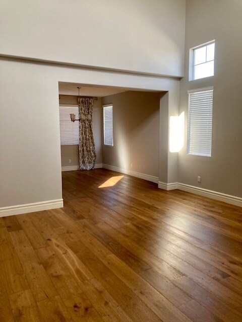 Building Photo - 35703 Date Palm St