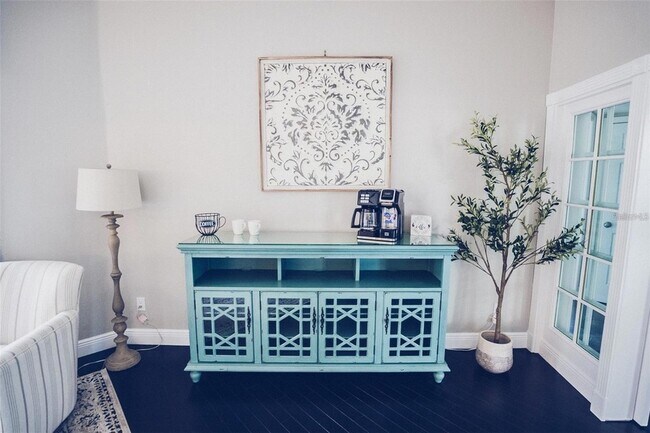 Building Photo - 8344 9th Ave Terrace NW