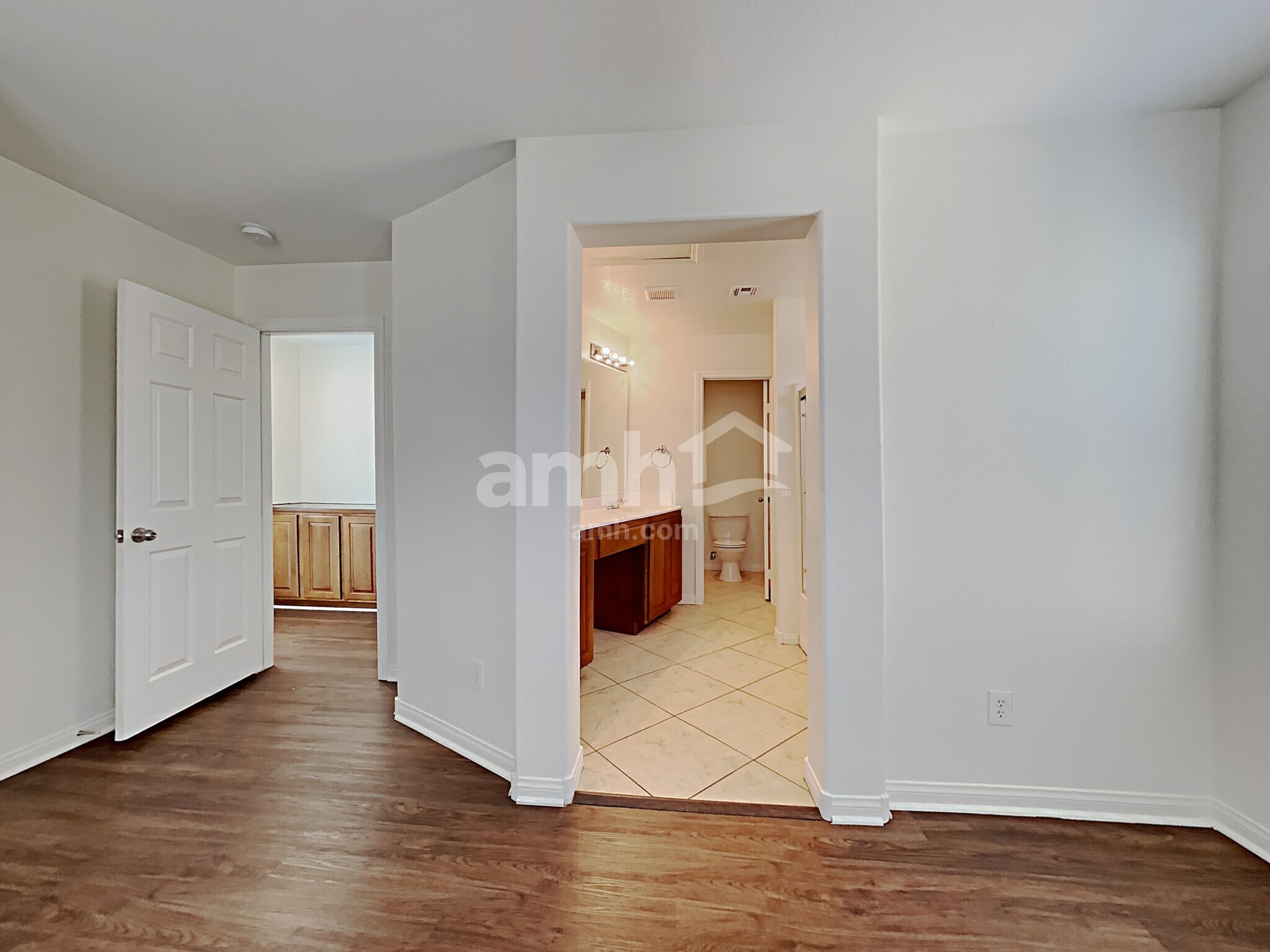 Building Photo - 10731 Holmfield St