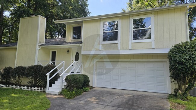 Building Photo - 180 Moonshadow Ct