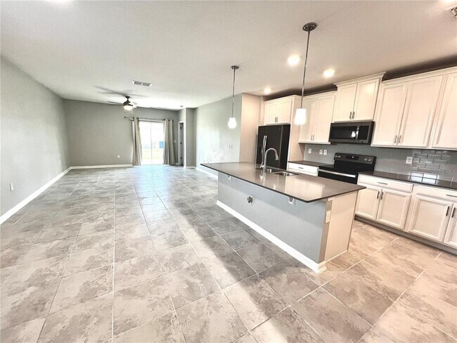 Building Photo - 2926 Black Birch Dr