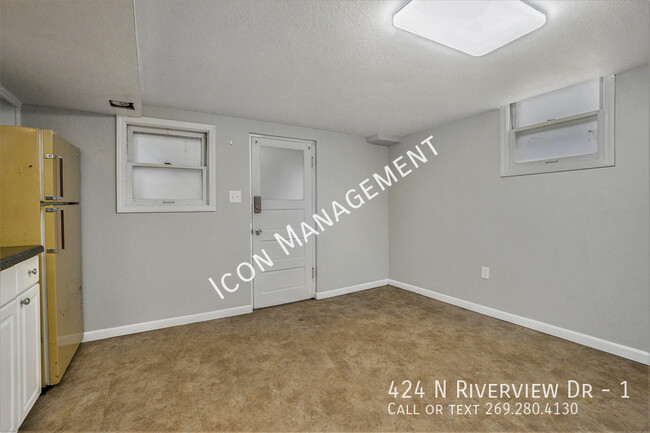 Building Photo - Spacious 1 bed in Parchment