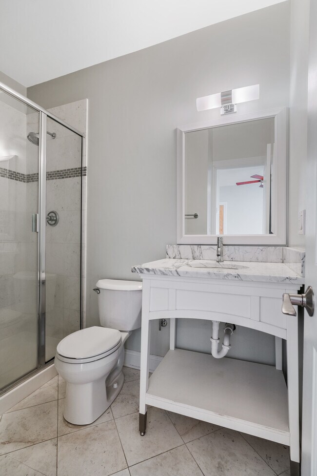 Building Photo - 2142 W Addison St