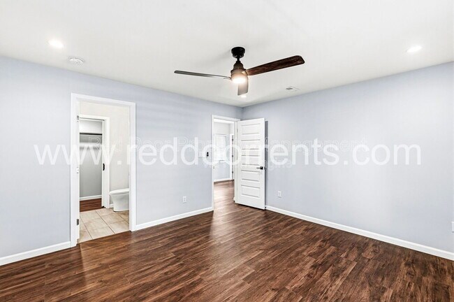 Building Photo - 2320 Spann Ave