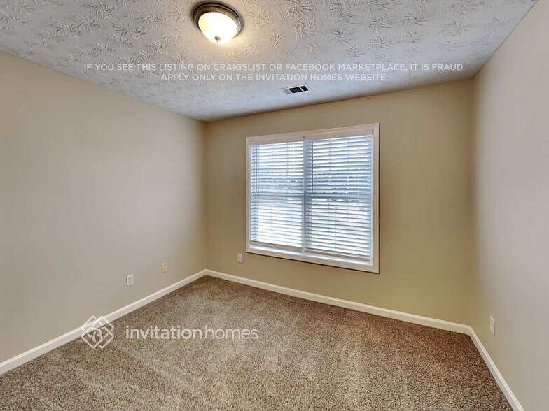 Building Photo - 2363 Oak Falls Ln