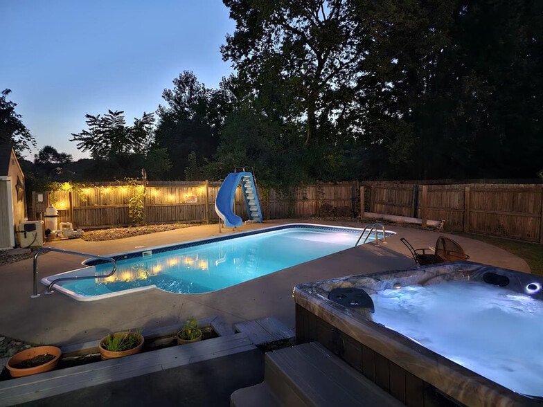 Building Photo - 3115 Wild Cherry Ridge W