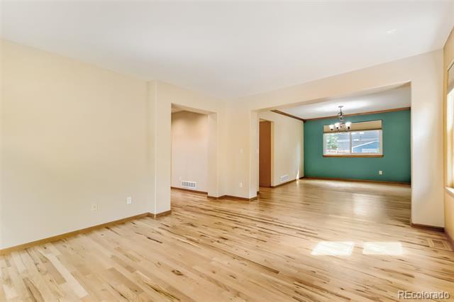 Building Photo - 1117 Ridgeview Cir