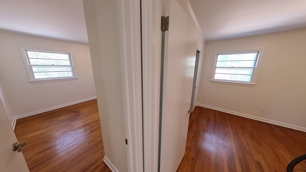 Building Photo - 5719 Wrightsville Ave