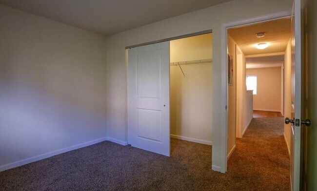 Building Photo - 3771 Cornell Dr
